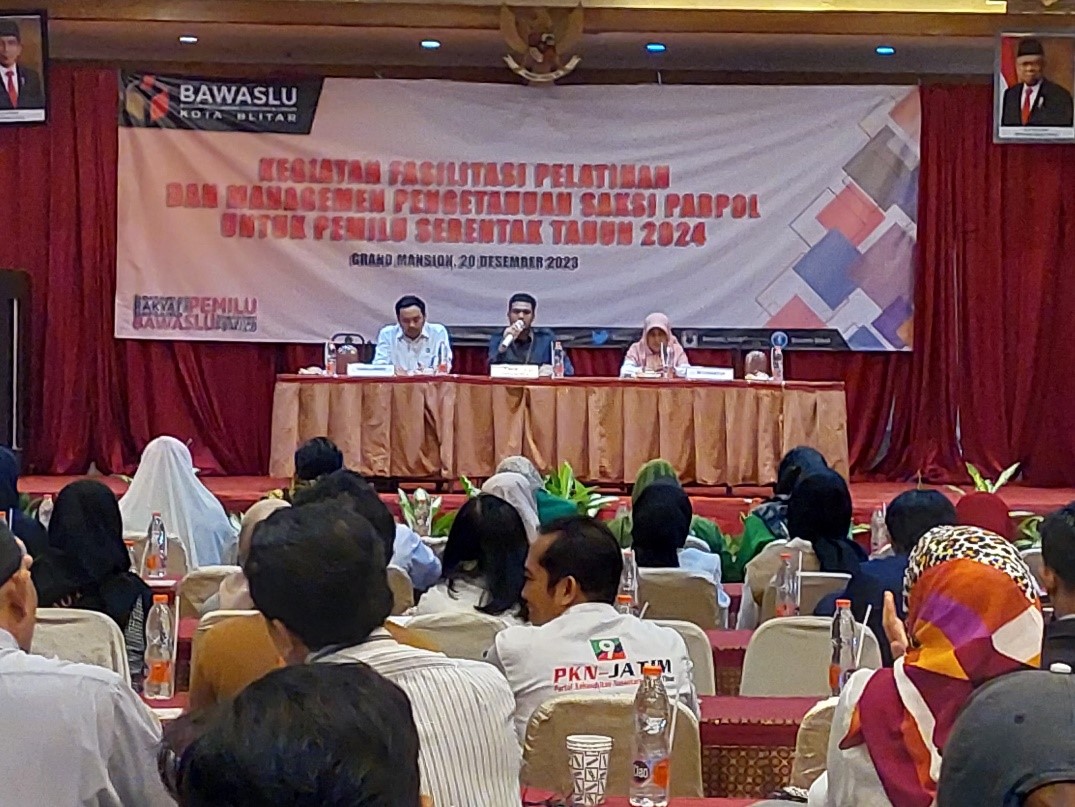 Anggota Bawaslu Kota Blitar