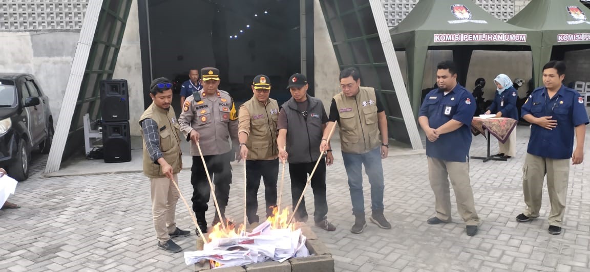 Pemusnahan Surat Suara